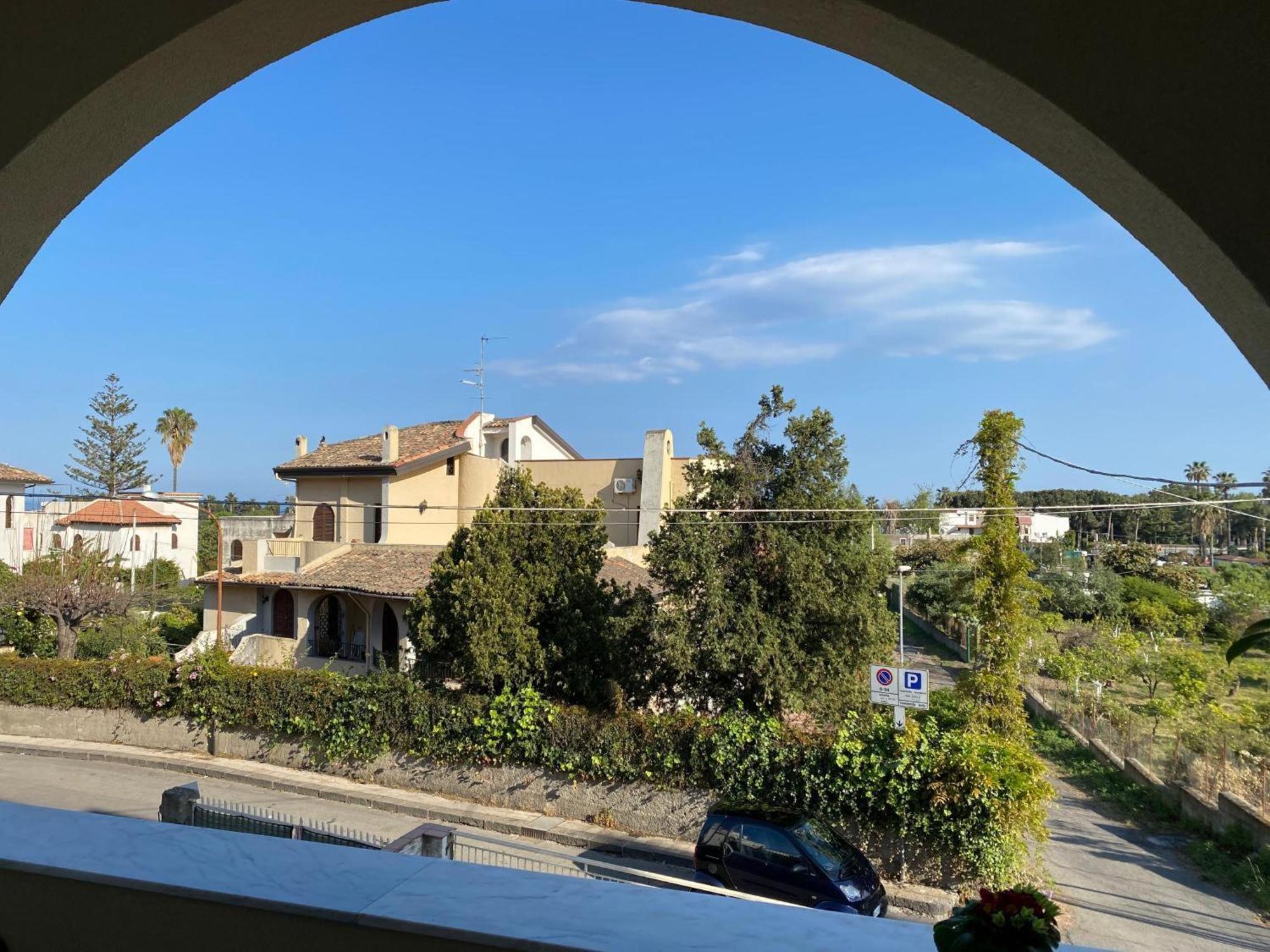 Chiara Home Apartment ジャルディーニ・ナクソス エクステリア 写真